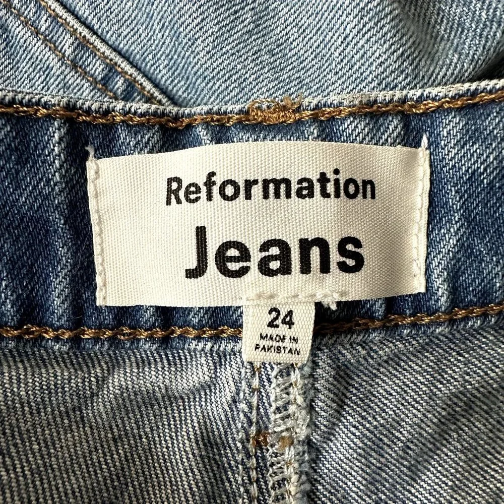 Reformation Liza Ultra High Rise Slim Straight Jeans in Malta - Picture 7 of 11